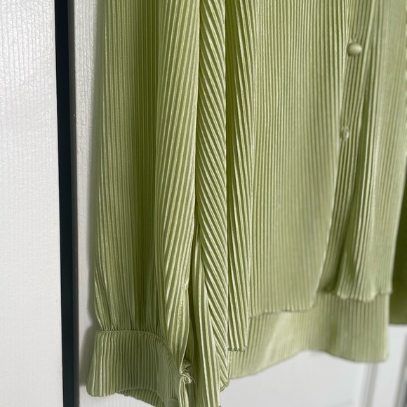 Yellow Green Two Piece Slouchy Set - Picture 7 of 7